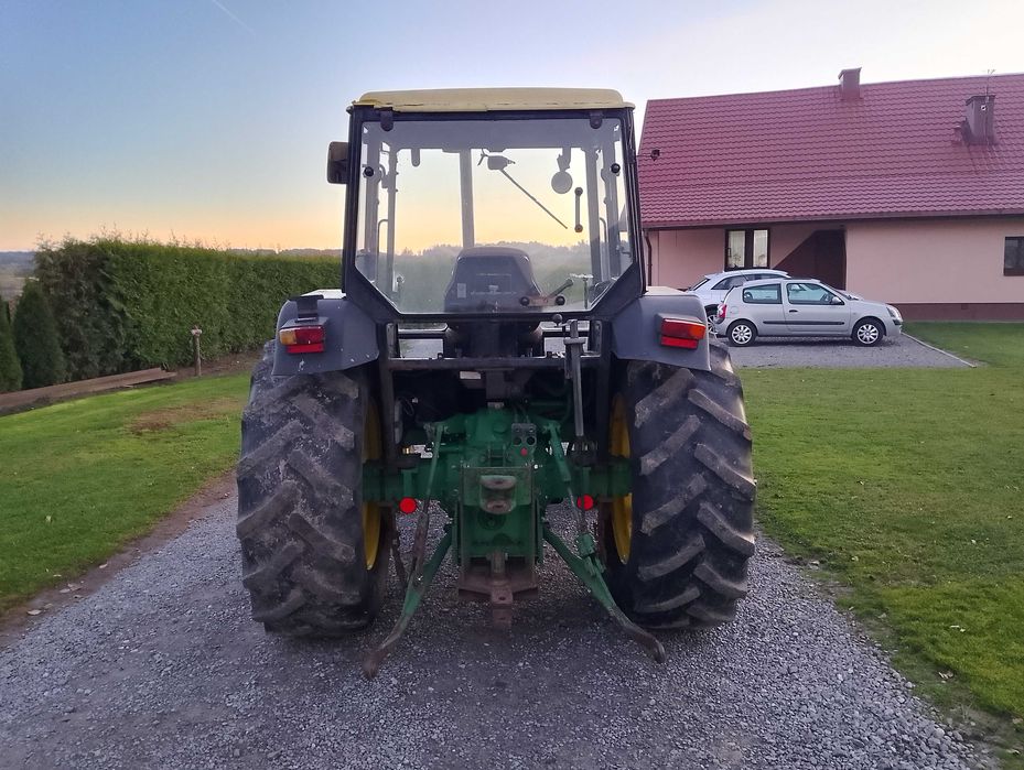 John Deere  nie MF, Renault