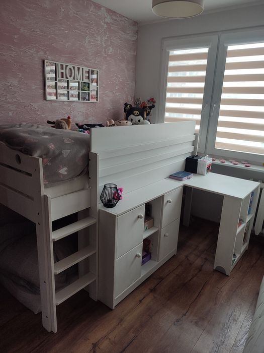 Łóżko piętrowe z biurkiem