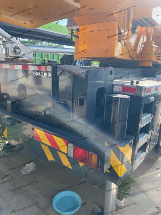 XCMG 70 -II Автокран вантажопідйомністю 70 тонн 2013 року випуску авто