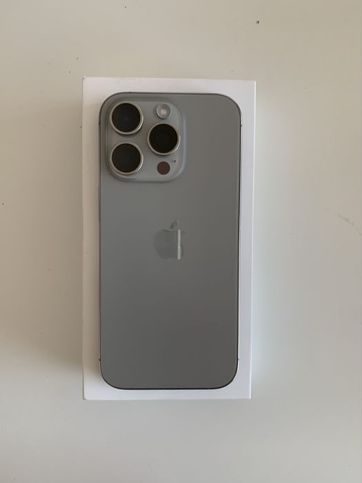 Iphone 16 Pro com 2 anos Garantia