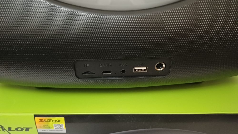 Колонка Zealot p1