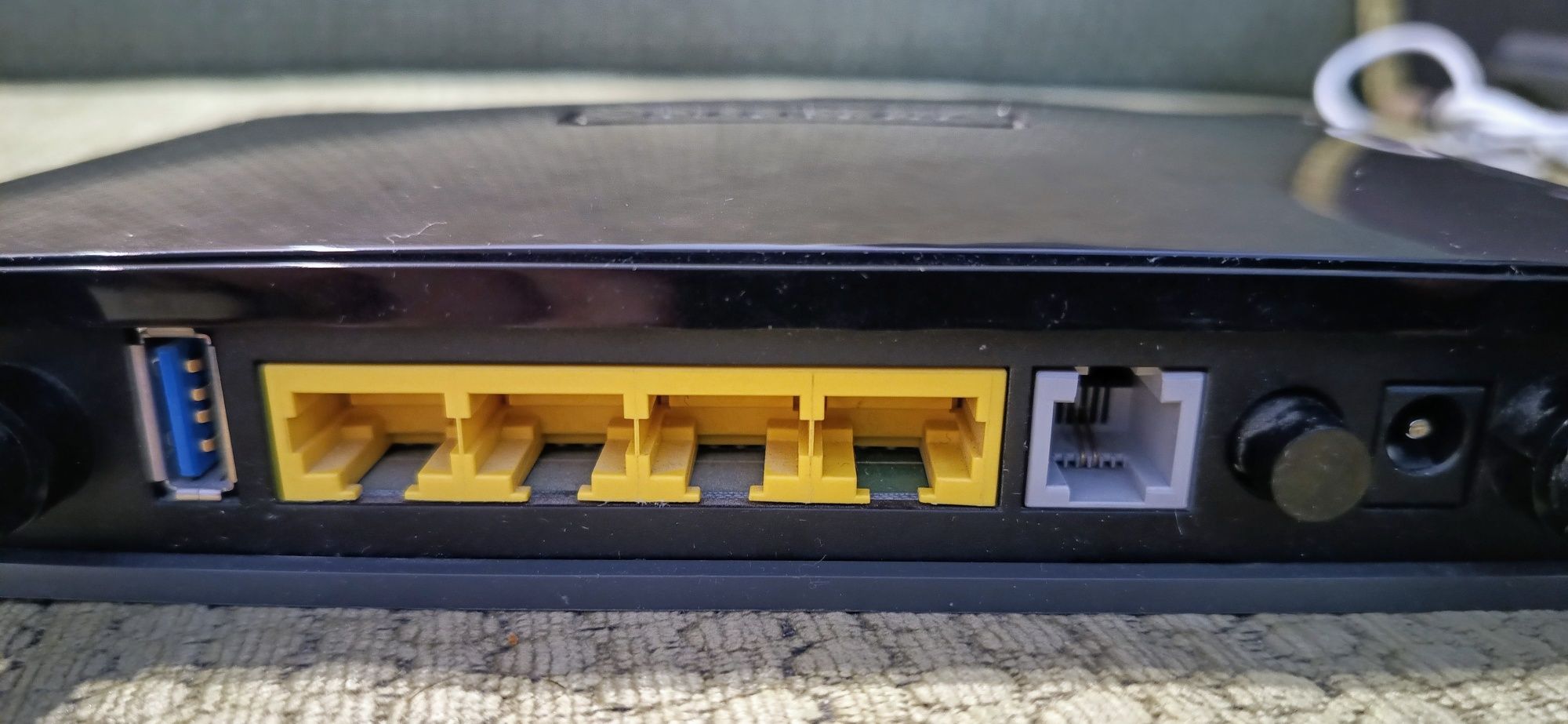 Router Modem ADSL2+ N300 Netgear DGN2200 USB 3.0 tel.zasilacz 100% ok!