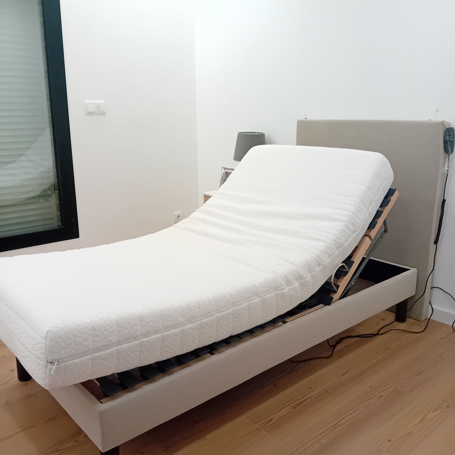 Cama articulada, ótimo estado