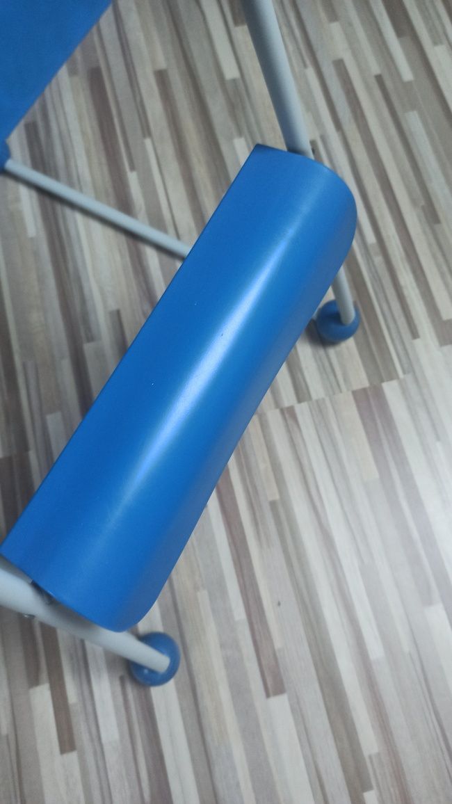 Krzesło IKEA dla młodszych dzieci wyższe do biurka