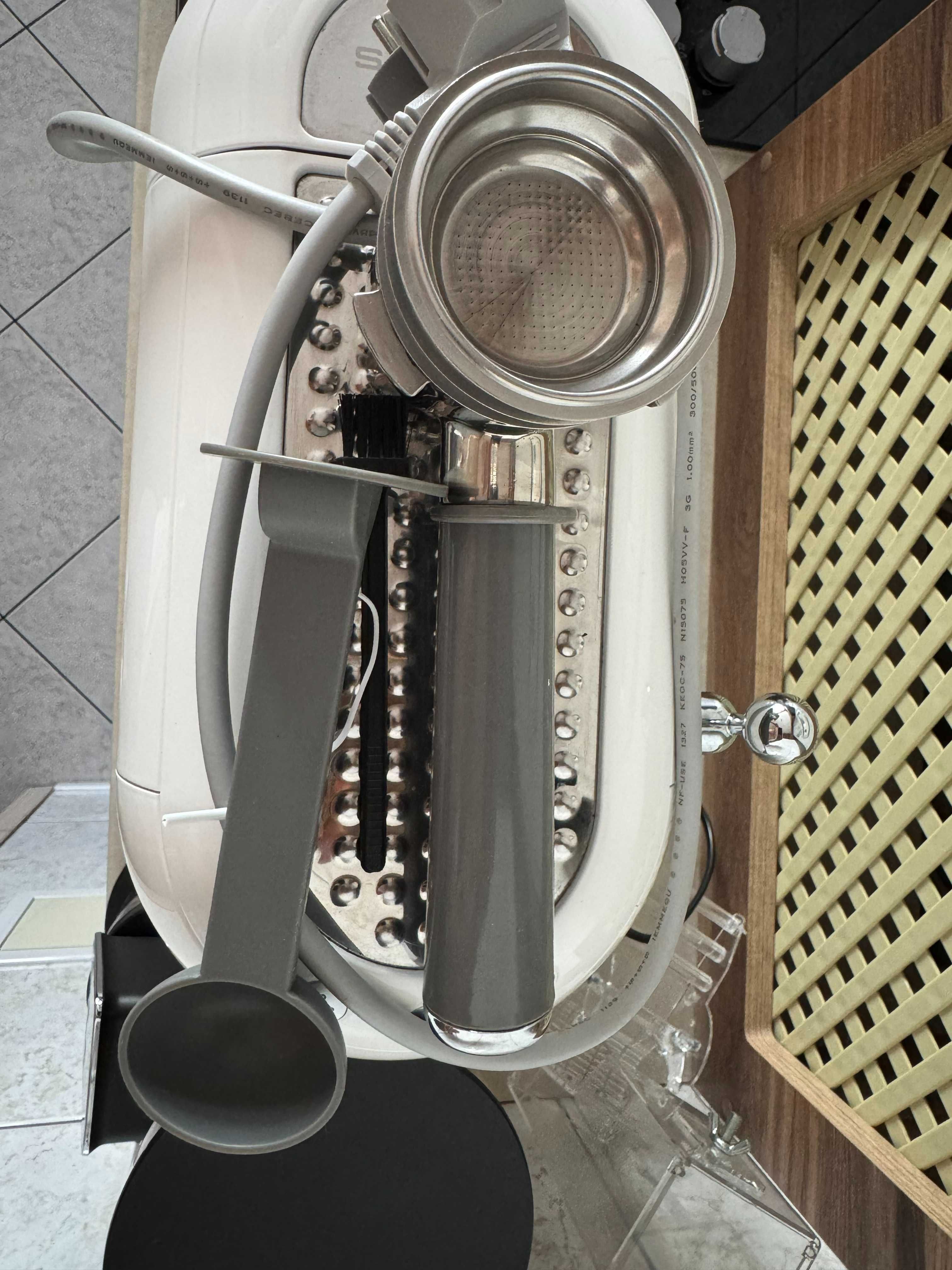Smeg - Ekspres do kawy