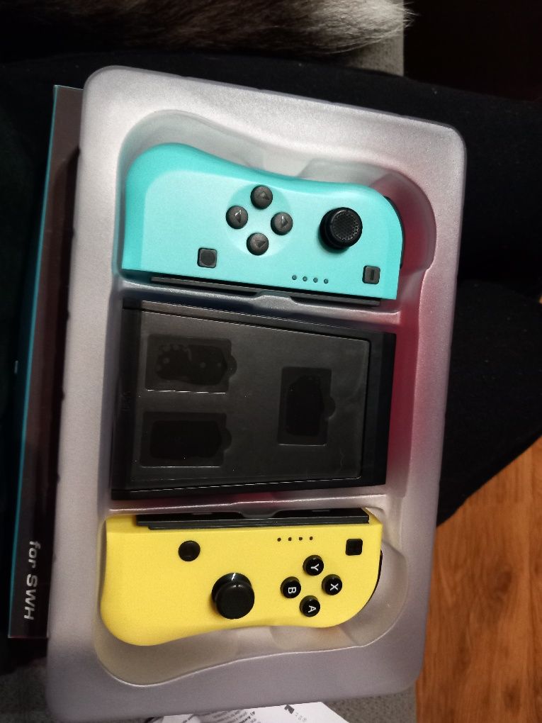 Wireless Game Controller
