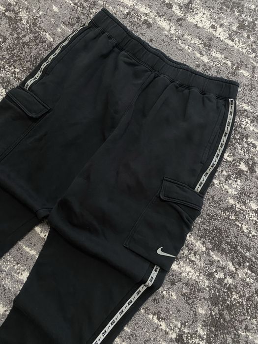 Штани Nike на лампасах Л-Хл розмір чорного кольору