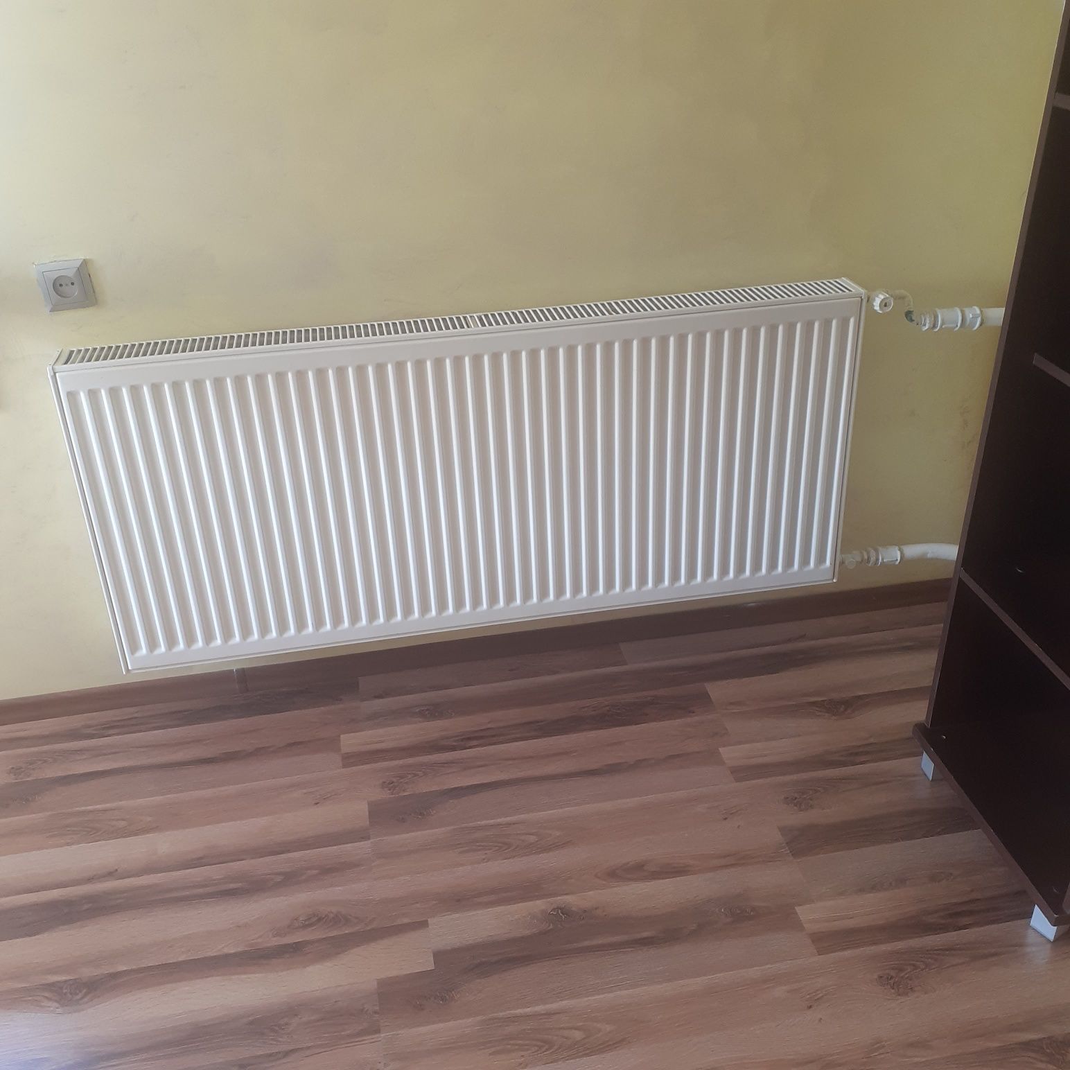 Grzejnik stalowy dwupłytowy 140x60x10