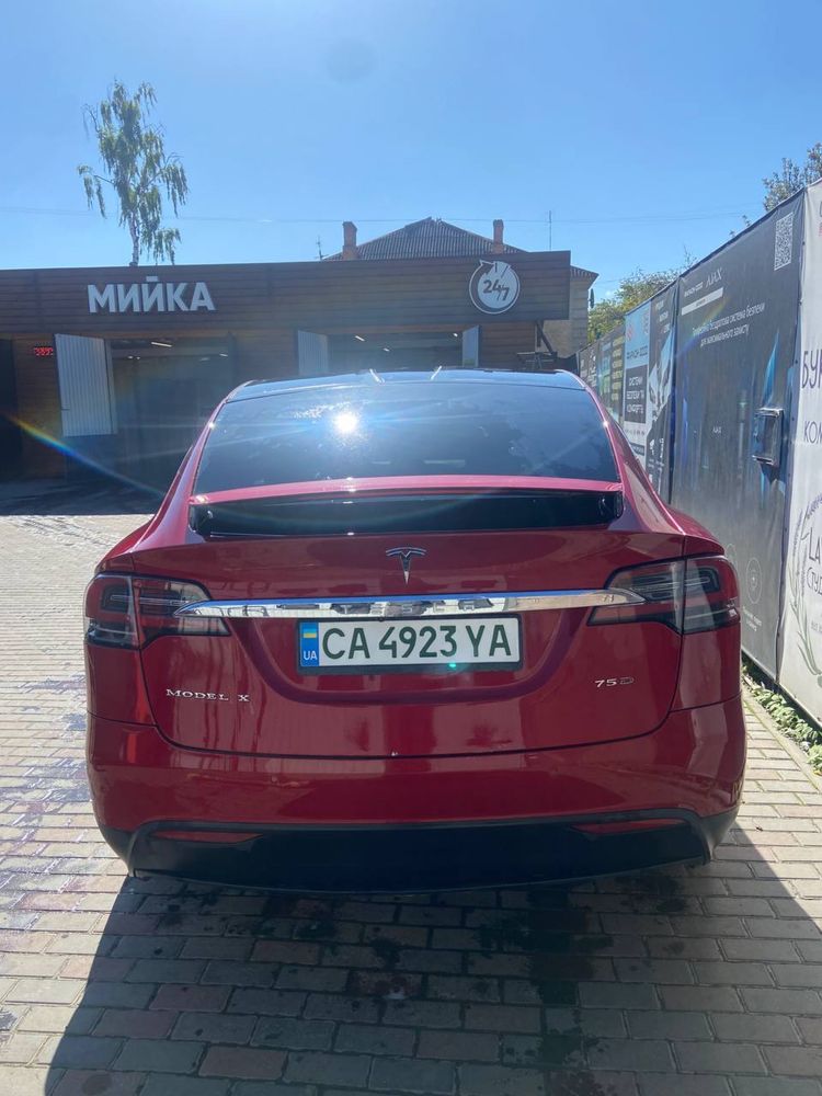 Tesla Model X 2018 75D