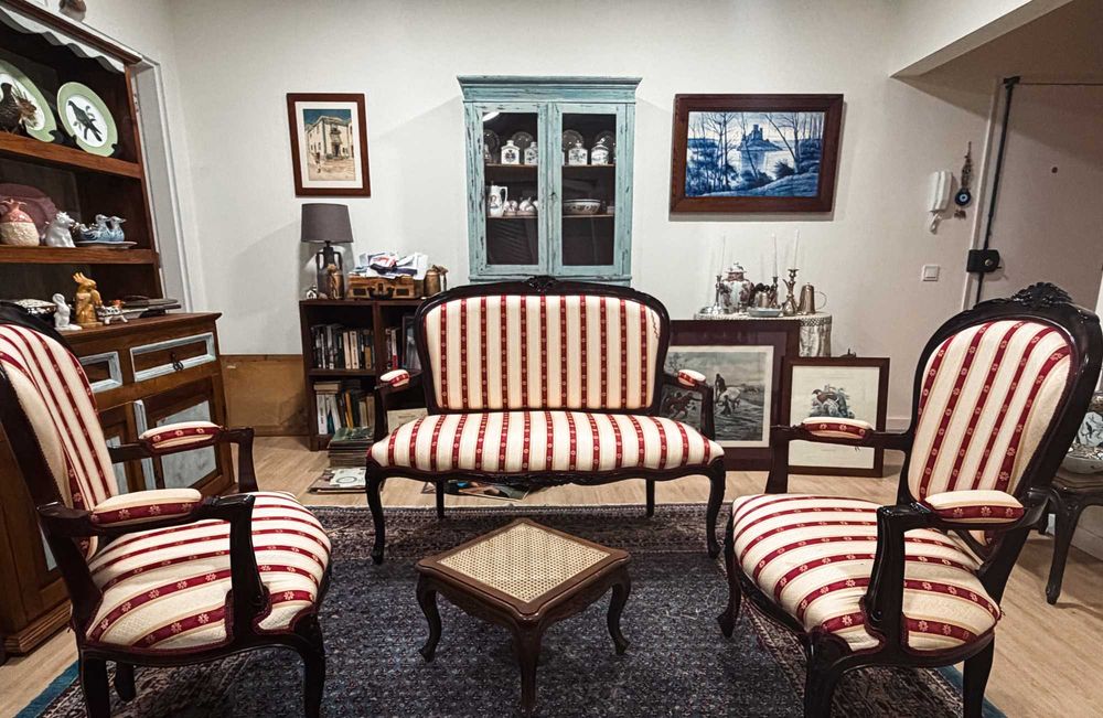 Conjunto Estilo Luís XV – Madeira Maciça – Excelente Estado