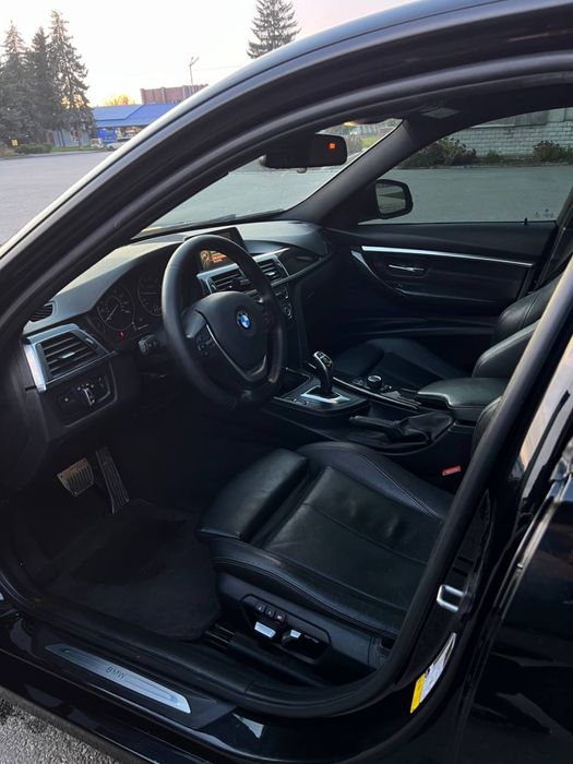 Продам bmw f30 328i 2015