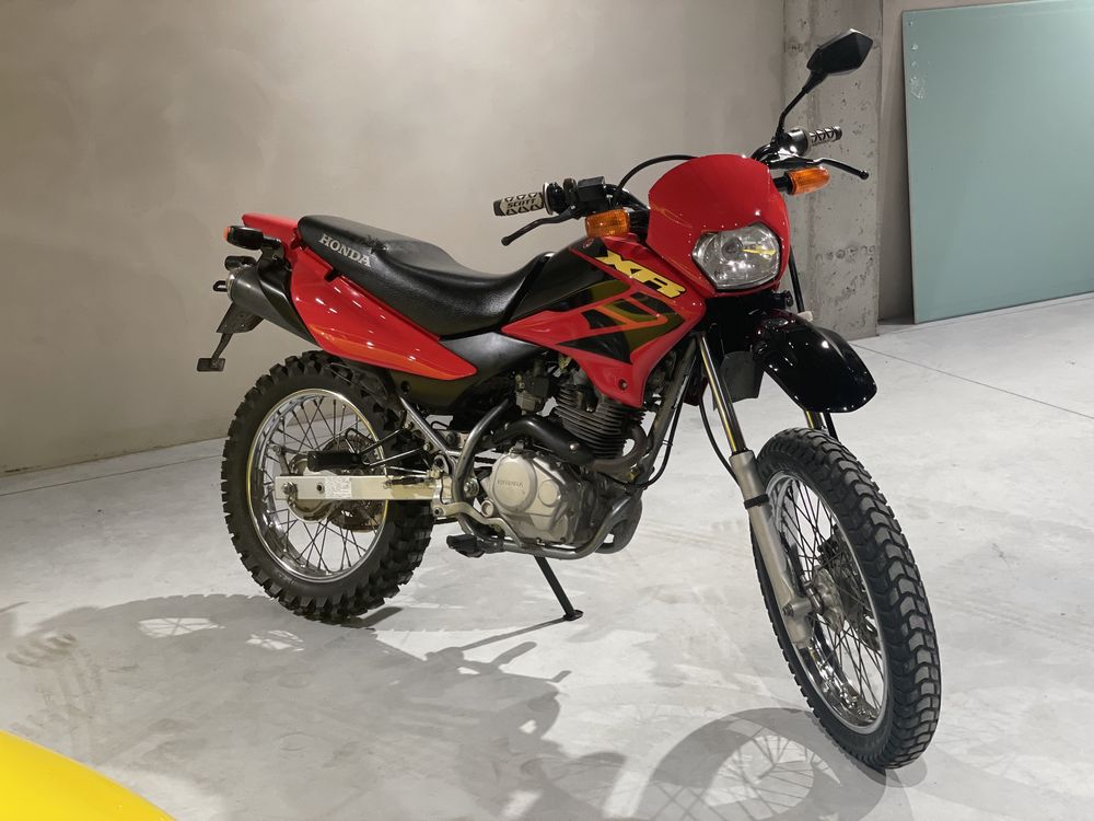 Honda XR 125 L Cross, niski przebieg 9120 km, kat B zarejestrowany.