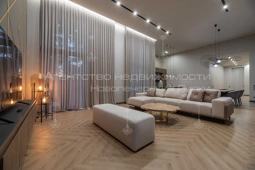 Продаж будинку за бассейном 250 км м Козин Конча-Заспа