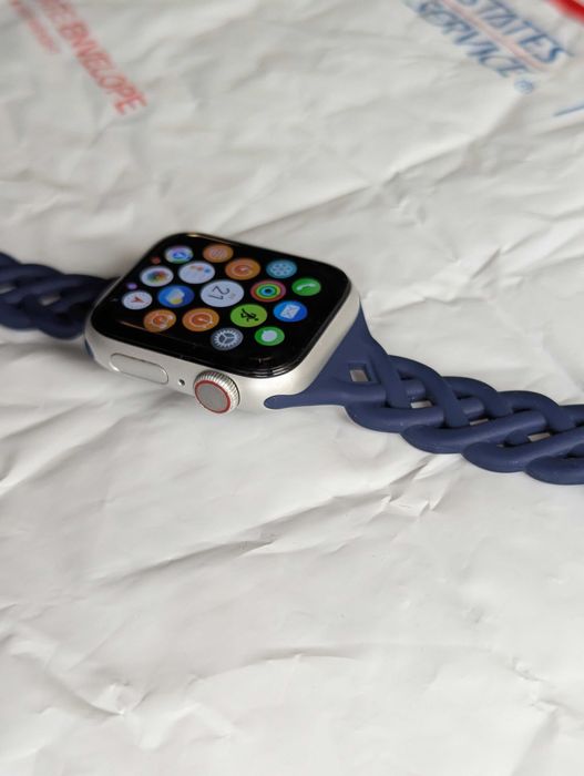 актуальні 26 iOS справні без блокувань Apple Watch series 6 40 silver