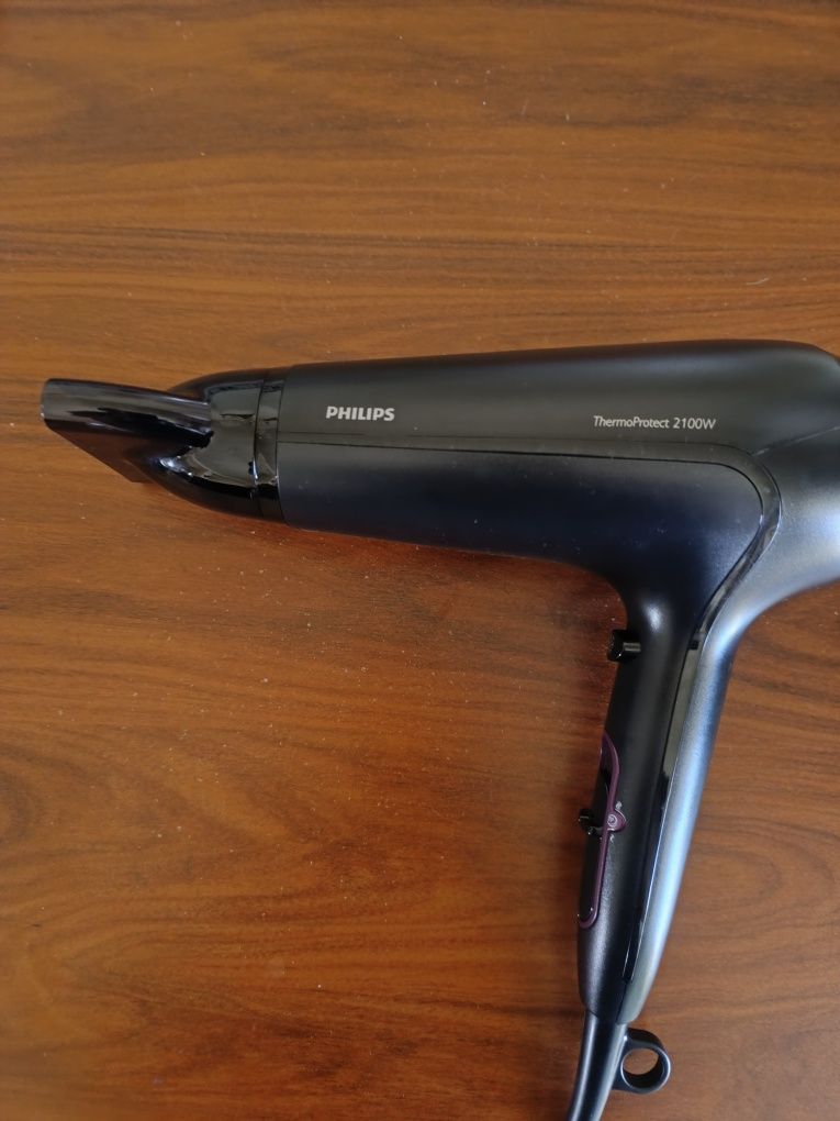 Secador de cabelo Philips Thermoprotect 2100w
