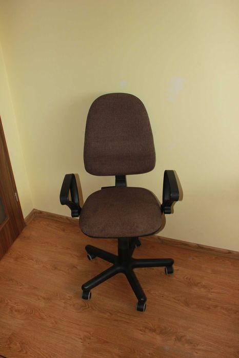 Zestaw mebli do pokoju młodzieżowego