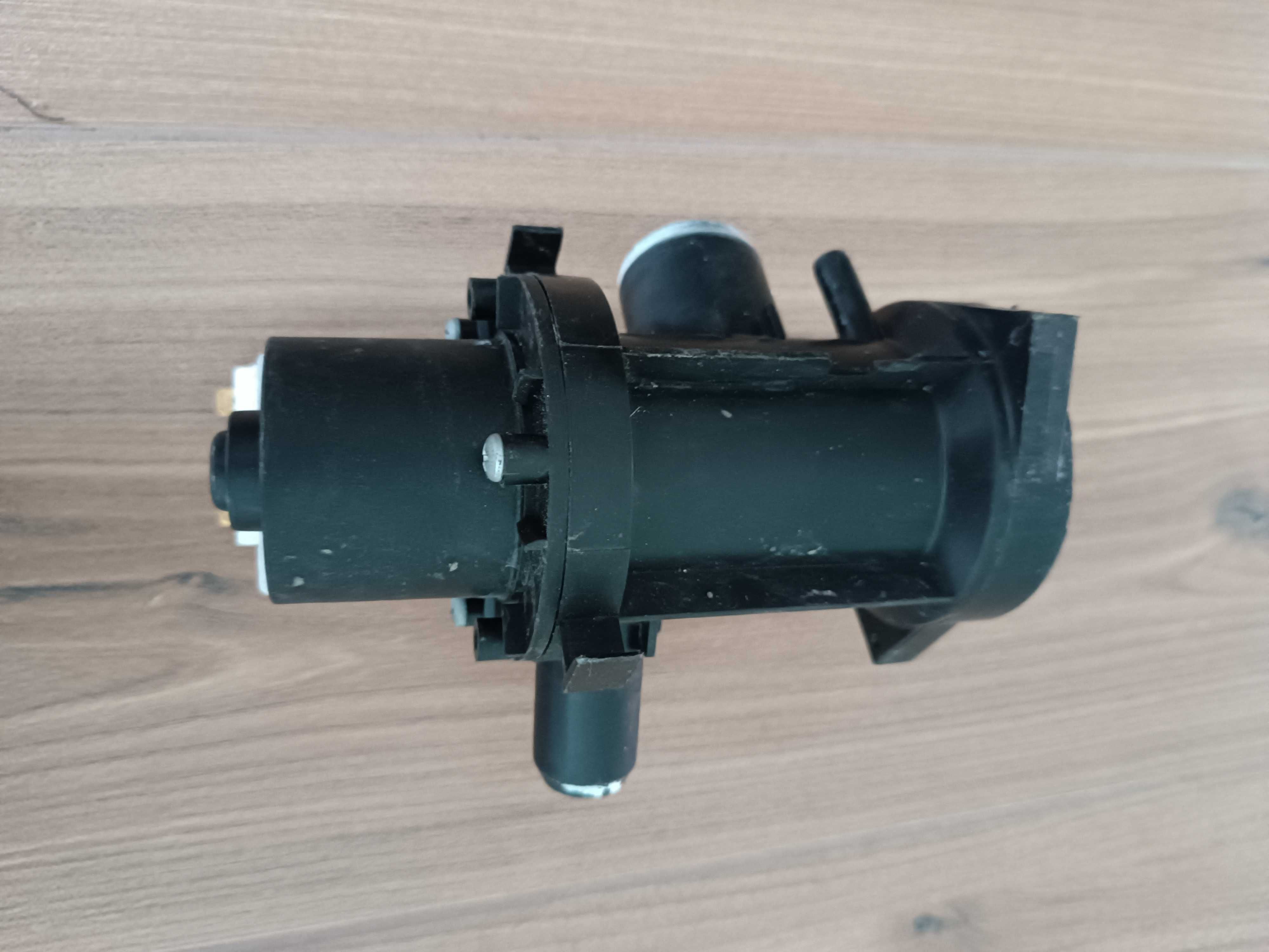 Pompka odpływowa do pralki LG, model F1091QD