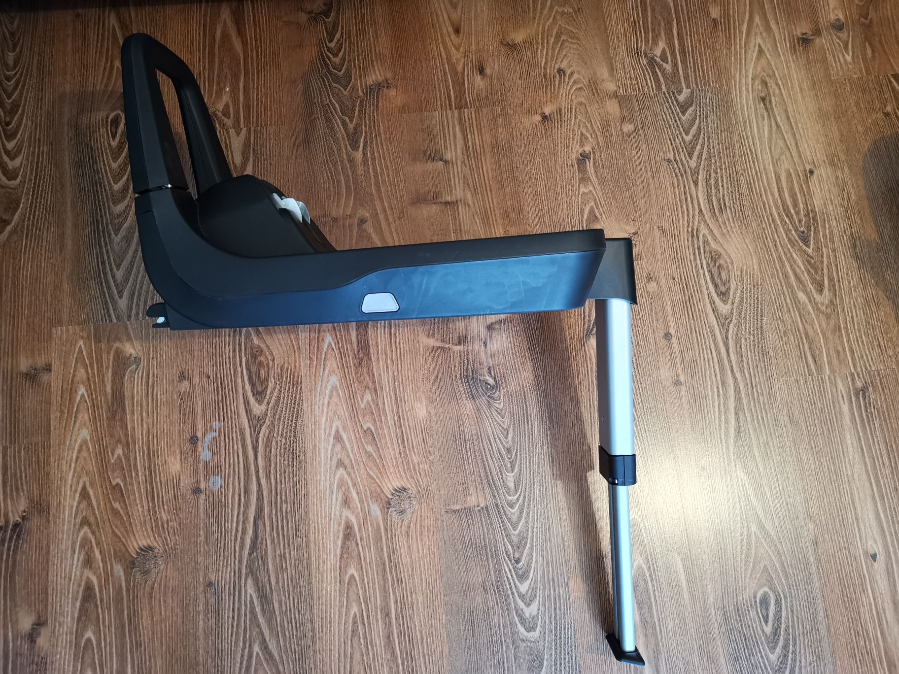 Fotelik, nosidełko Avionaut Cosmo i  baza ISOFIX Avionaut IQ 2.0 C