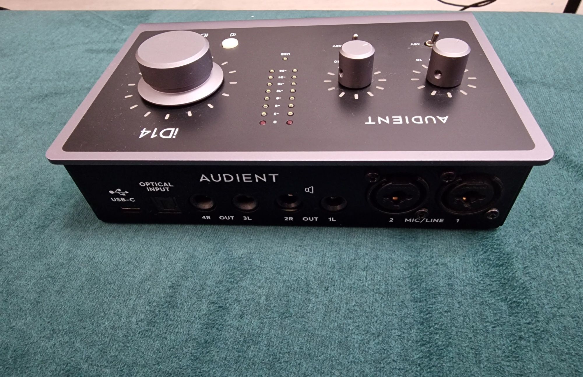 Audient iD14 MKII - interfejs audio