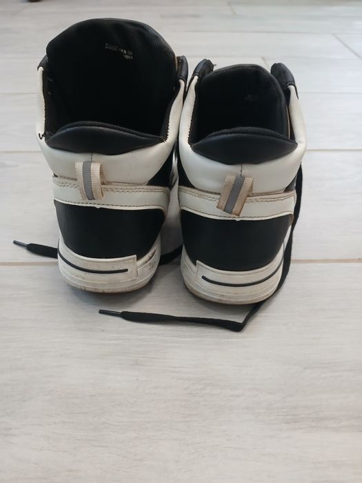 Кросівки розмір 39р