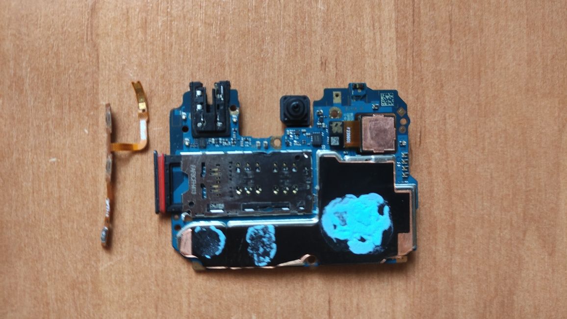 Продам полностью рабочую материнскую плату к смартфону Motorola g23