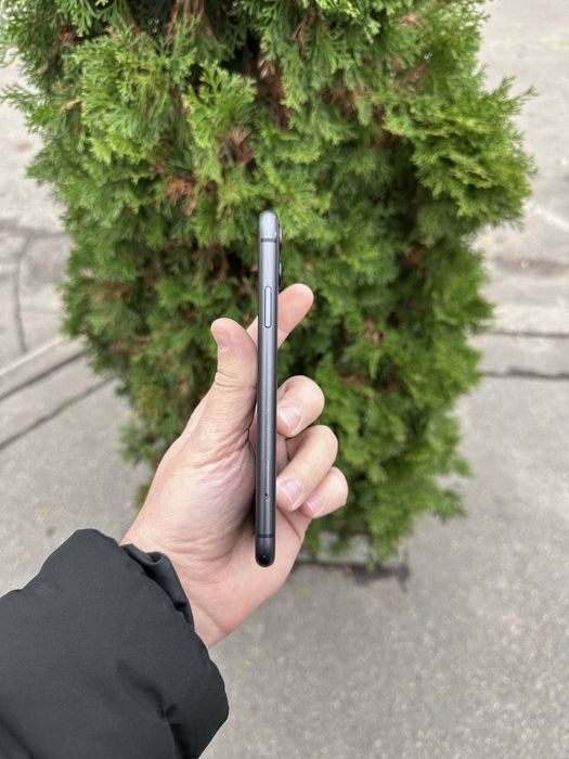 Apple iPhone 11 64GB Black