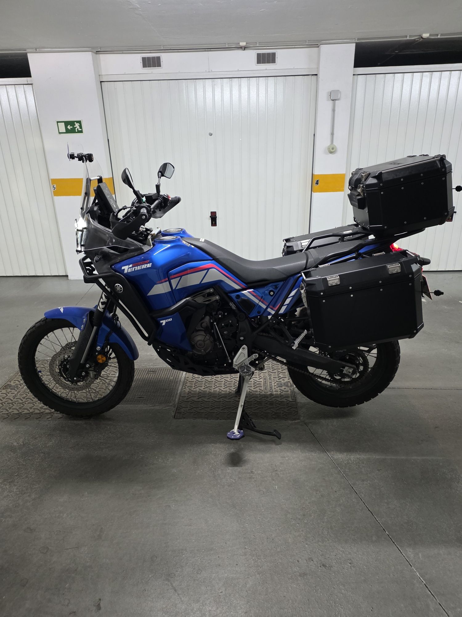 Vendo - Yamaha Ténéré 700 World Rally:

- Matriculada em 12/2023;
- Ce