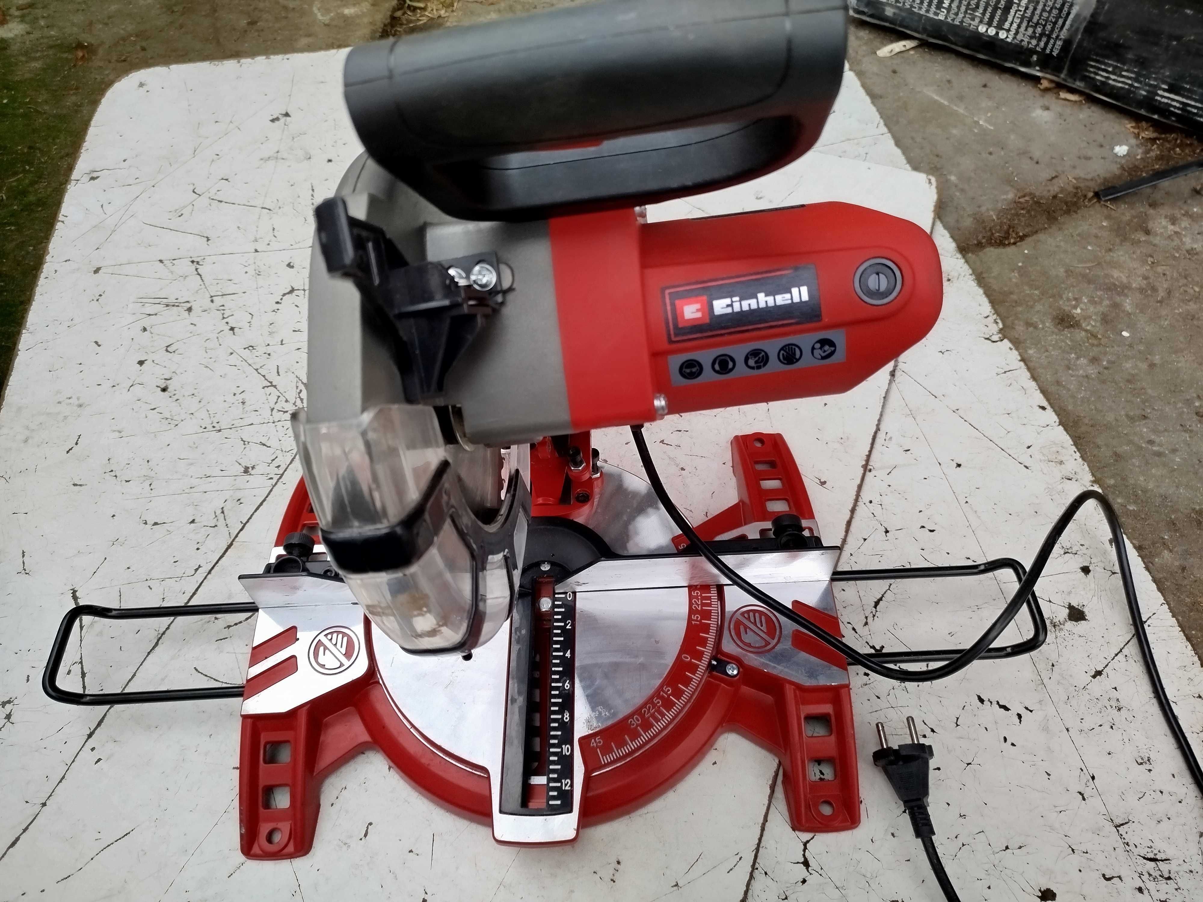 Einhell ukośnica piła 1600W 210 mm TC-MS 2112