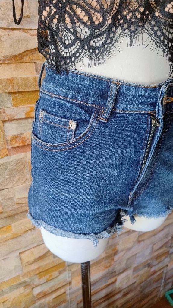 Szorty jeans szorty Zara krótkie spodenki rozmiar XS