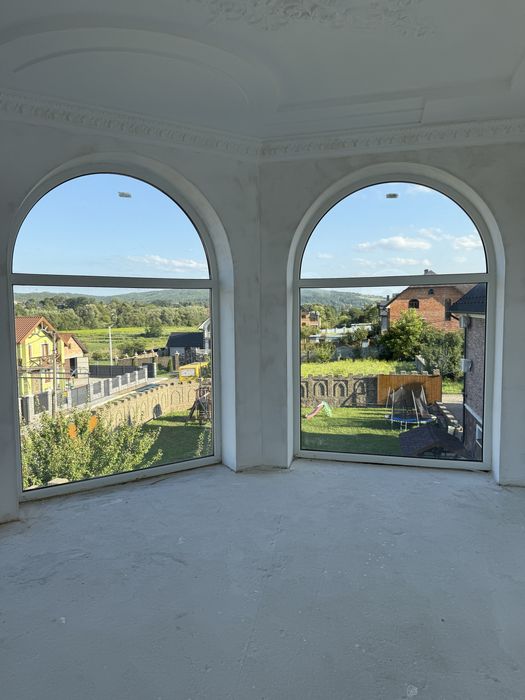 Не будинок, а зАмок.