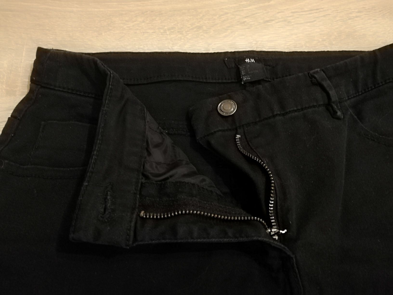 Czarne damskie spodnie H&M, rozmiar M, 97%  bawełna