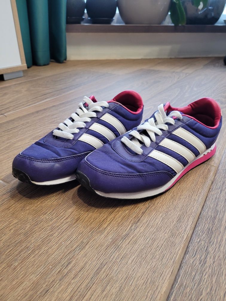 Кросівки Кросовки Кросовкі Adidas жіночі 37-38