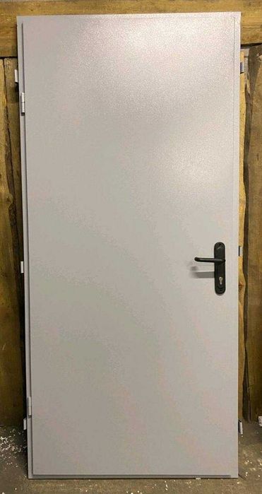 Захисні металеві двері