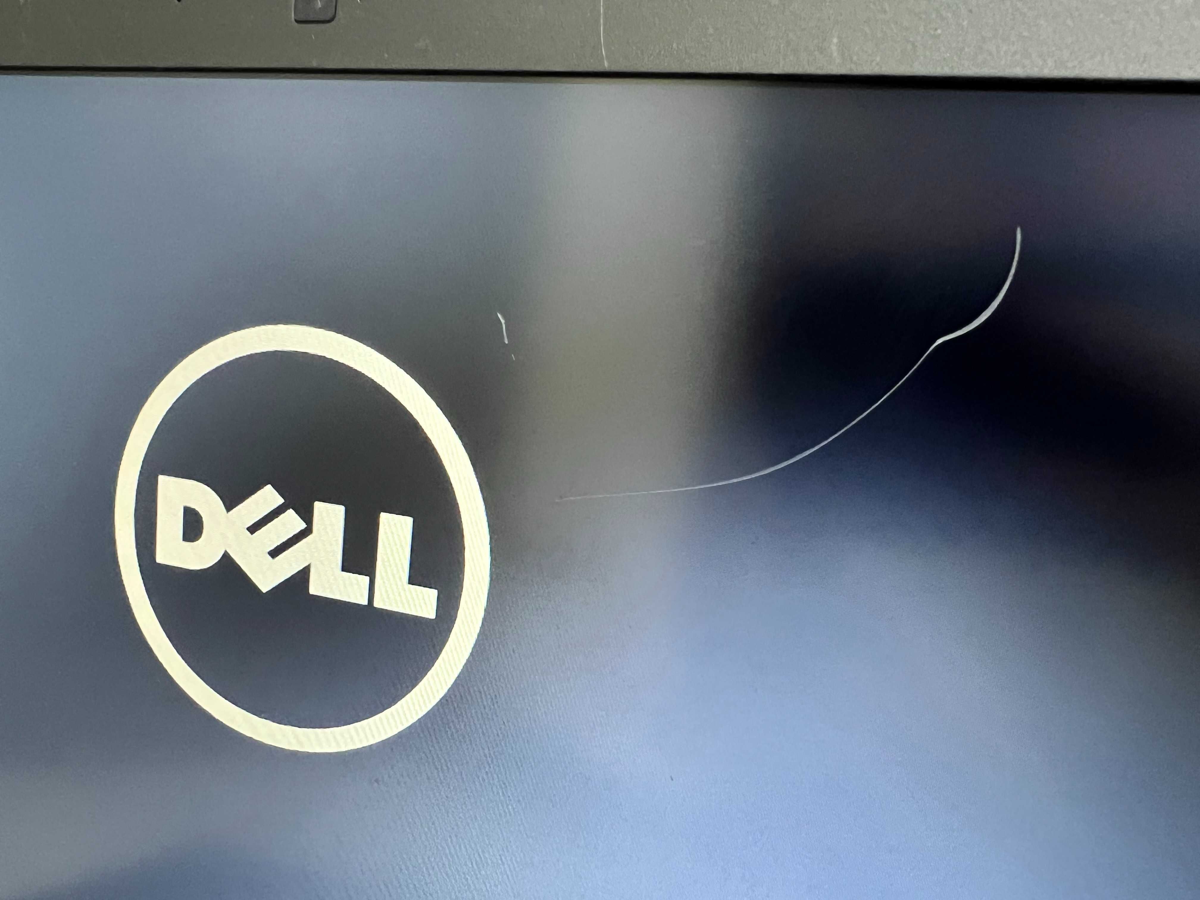 i5-6300u/240gb/15.6"/ssd Мультимедійний ноутбук Dell Делл E5570