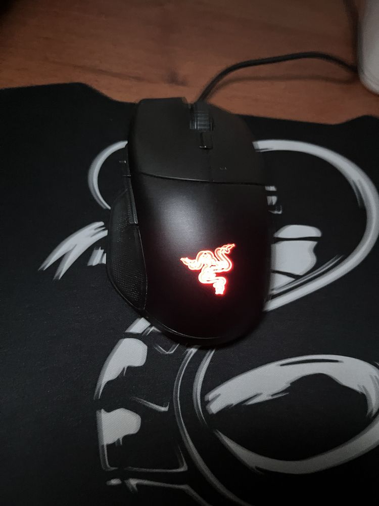 Мышка Razer Basilisk Essential