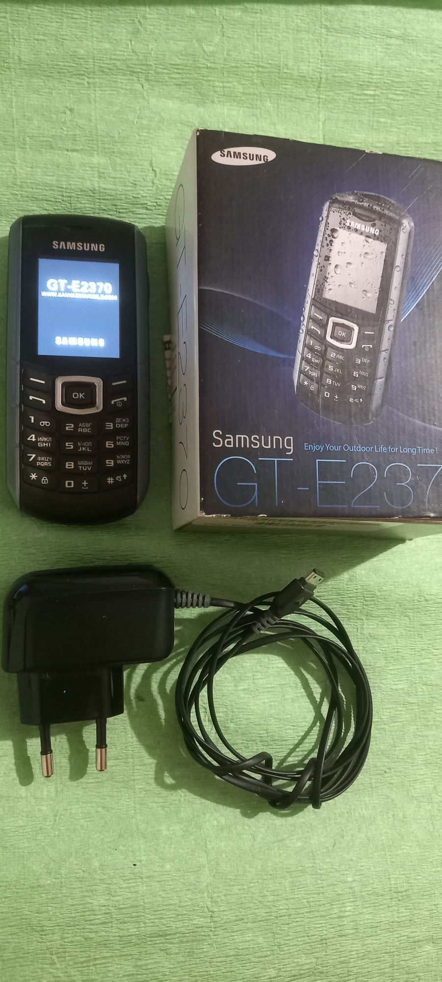 Samsung E2370 неисправный