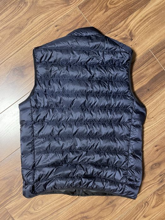 Пухова жилетка Uniqlo