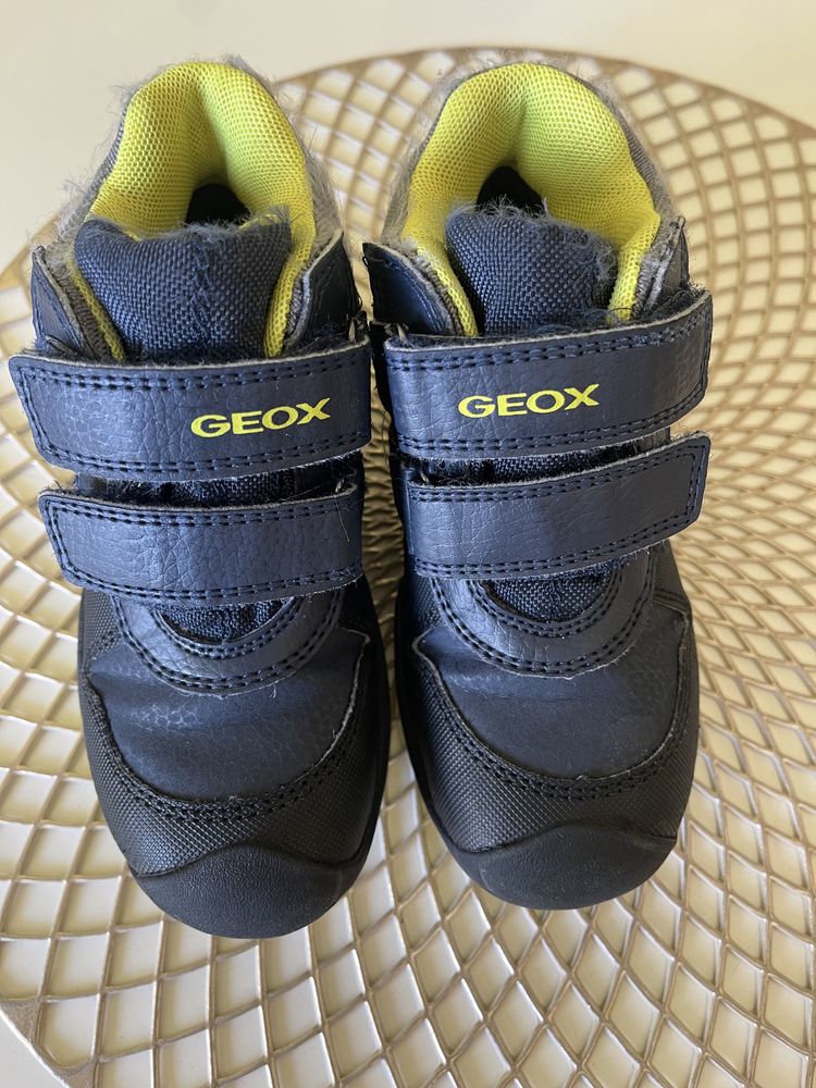 Демисезонные ботинки Geox