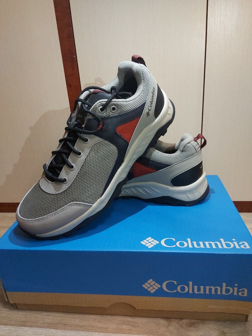 Кросiвки Columbia