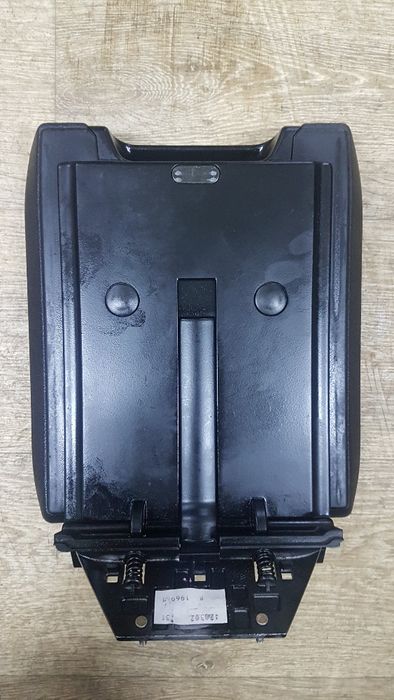 Podłokietnik przesuwny BMW E39