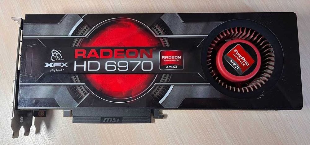 Radeon HD6970 2048MB GDDR5 (256bit) с дефектом