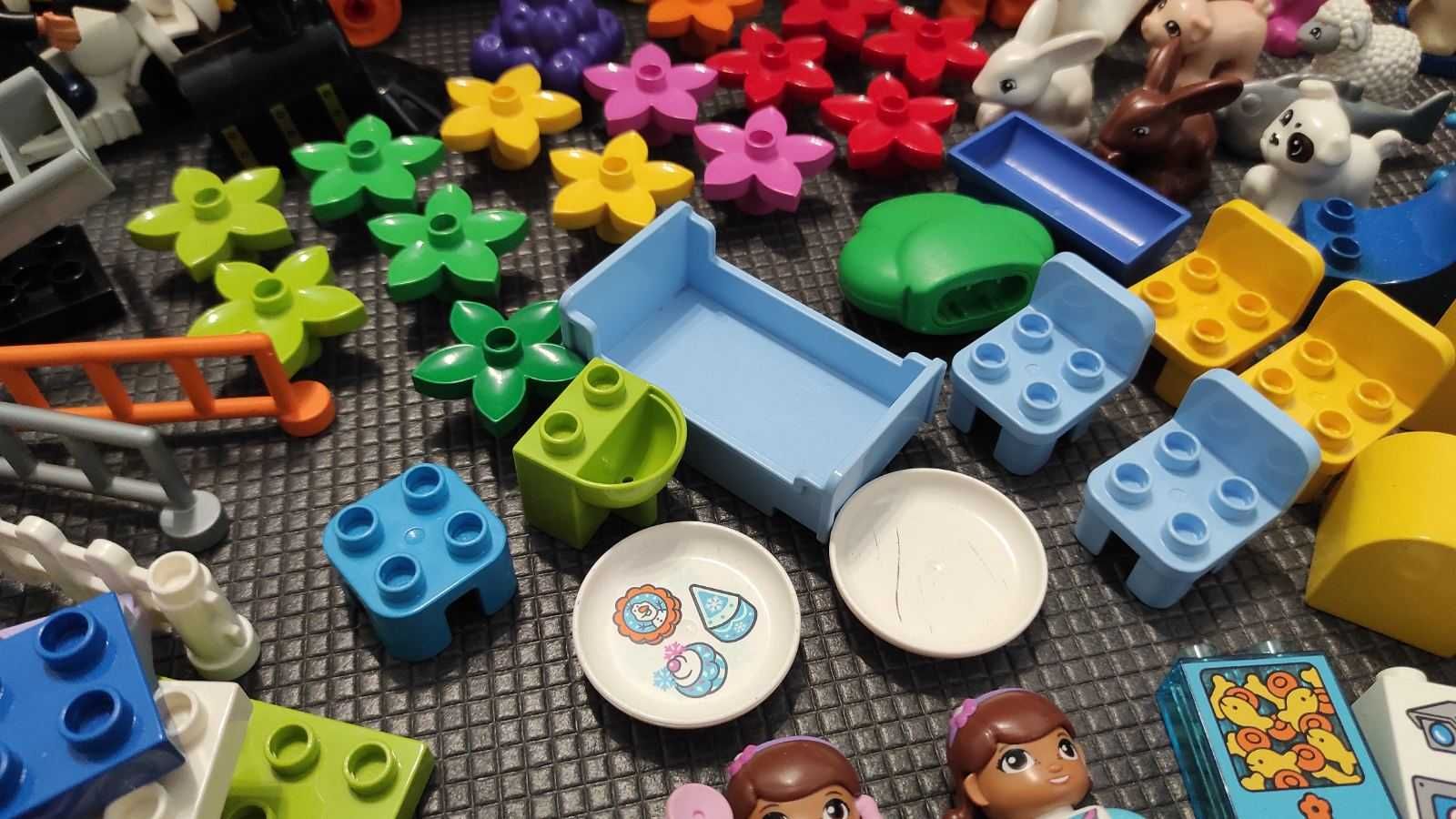 Lego Duplo лего дупло оригінал фігурки тварини звірі кубики пластини