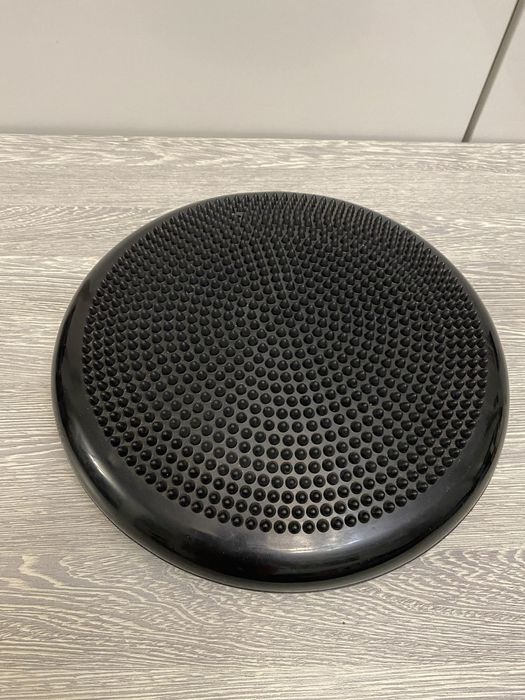 Массажная подушка для шеи релаксатор