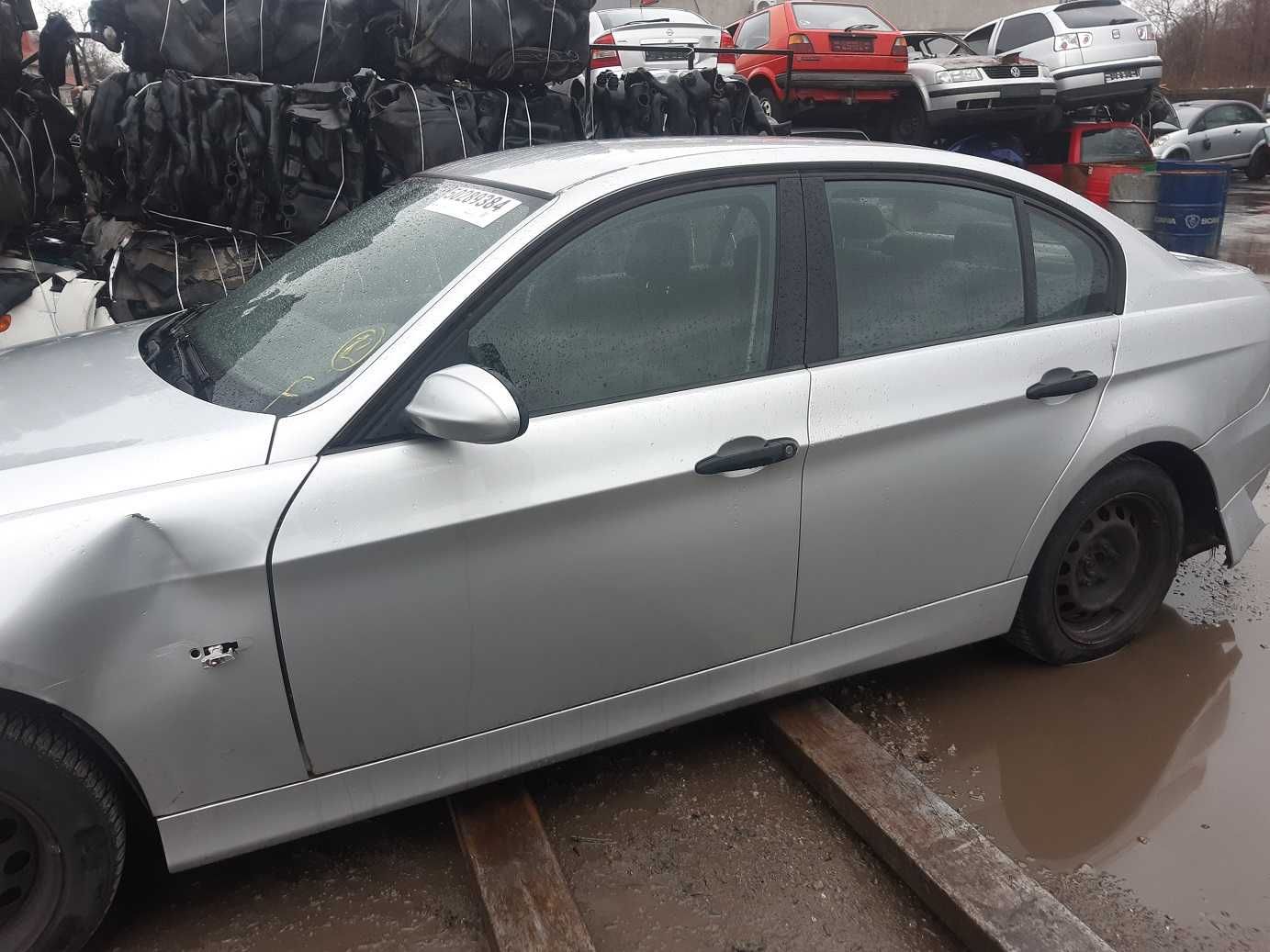 BMW E90 E91 2.0 E - wózek belka zawieszenie tył KOMPLET