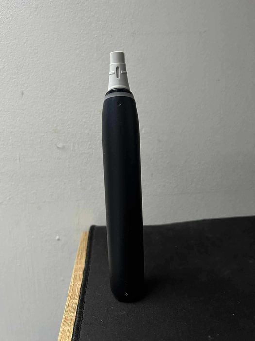 Szczoteczka oralb io7