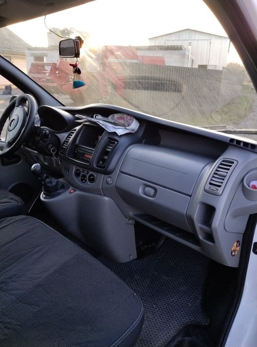 Опель віваро 2010р