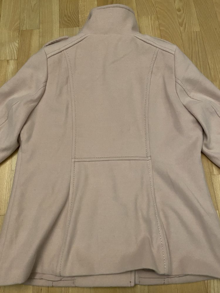 Nowy płaszcz krótki H&M różowy 46