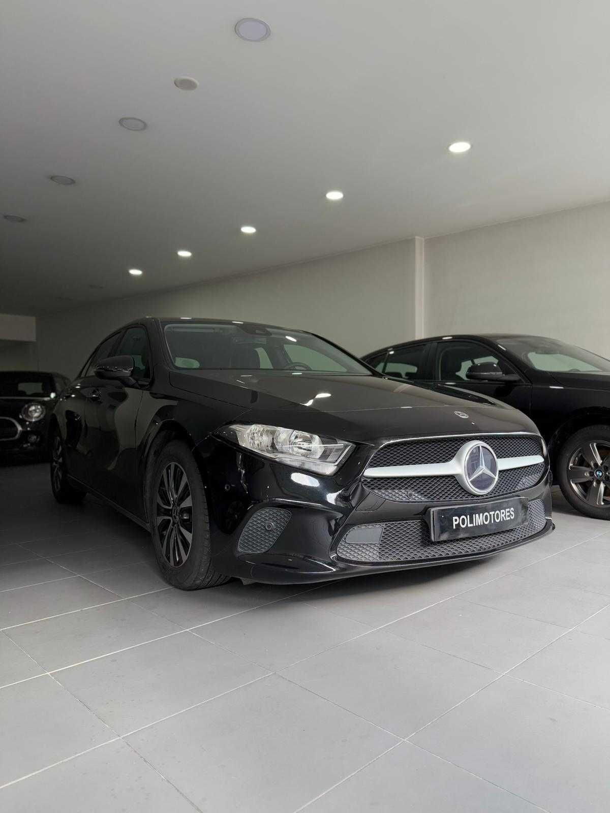 MERCEDES-BENZ A180d (Só com 71 059 km)