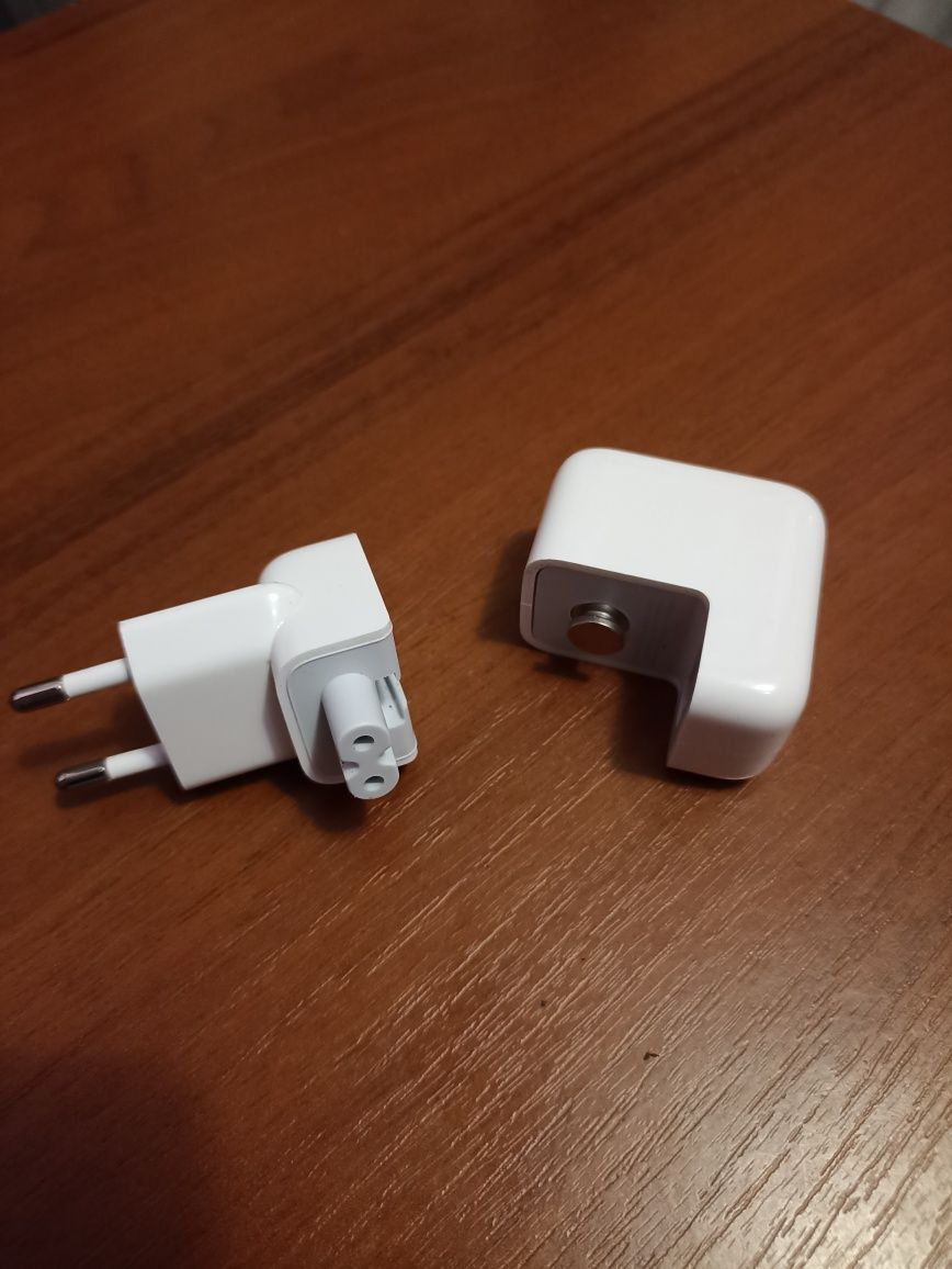 Мережевий адаптер Apple 12 V модель А1401
