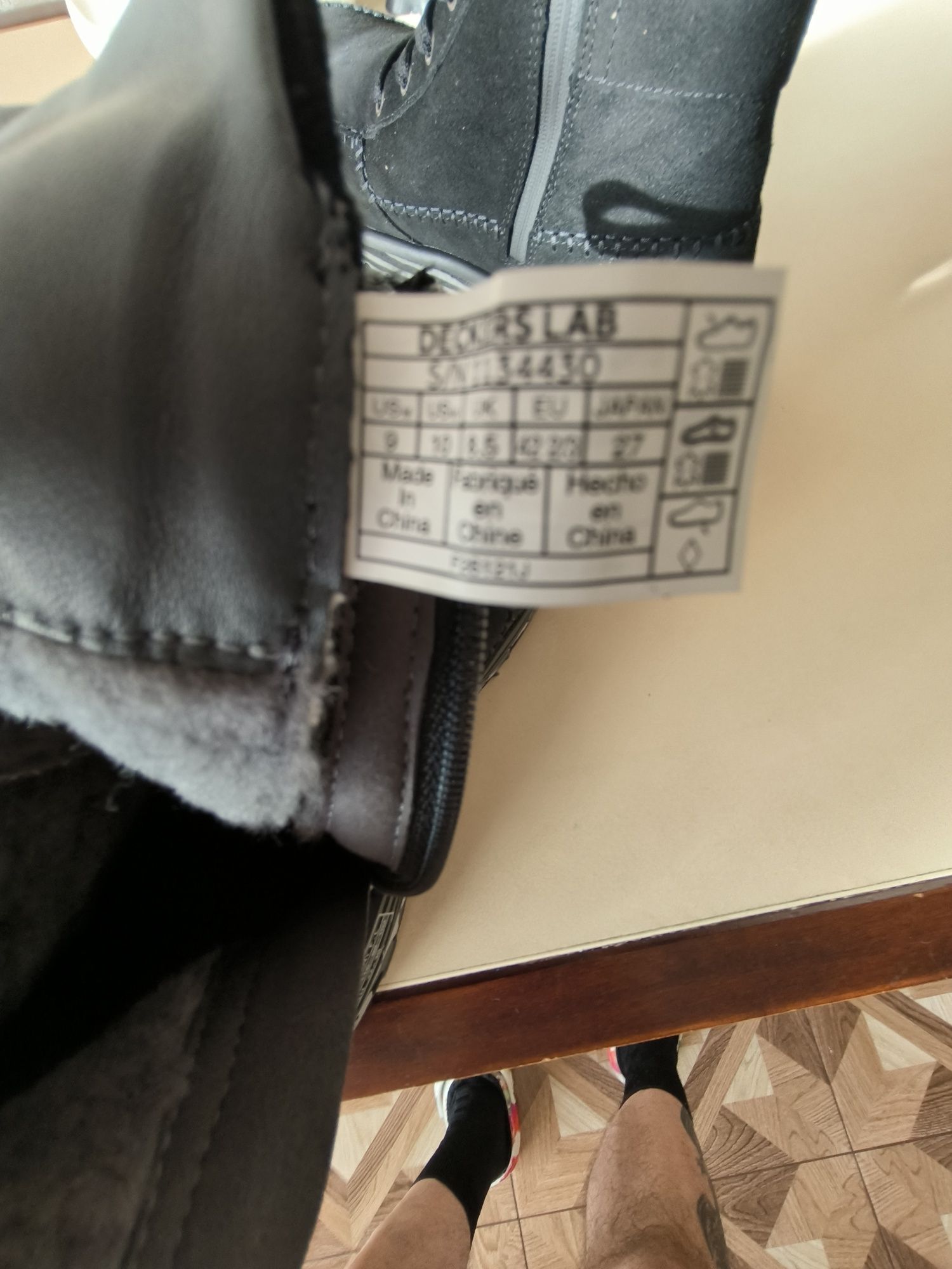 Деккерс ботинки осень зима Deckers vibram 42р.
